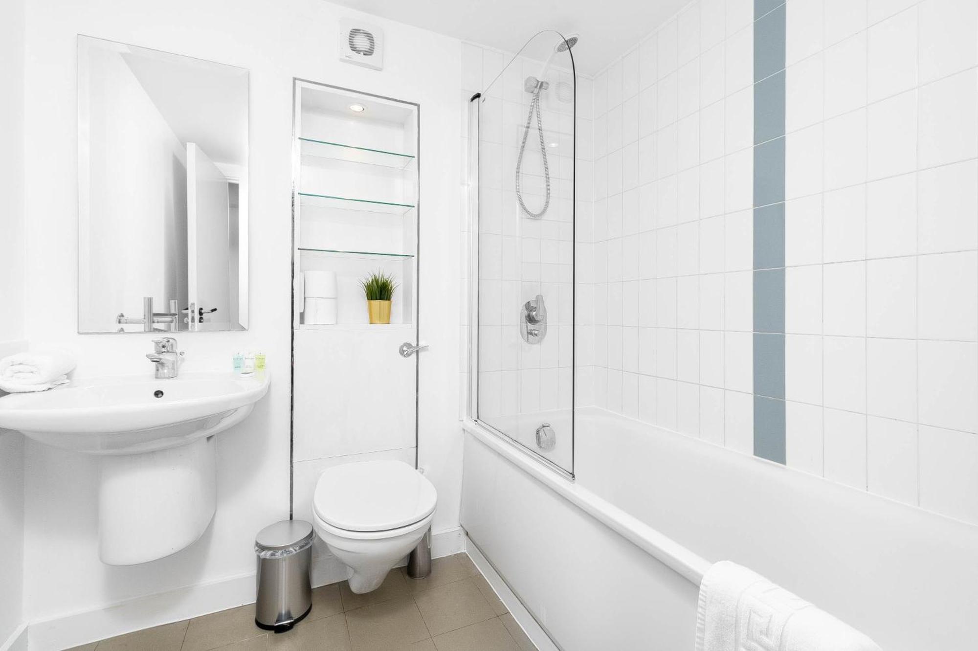 Luxury Two Bedroom - Centre - Secure Parking 99q Birmingham